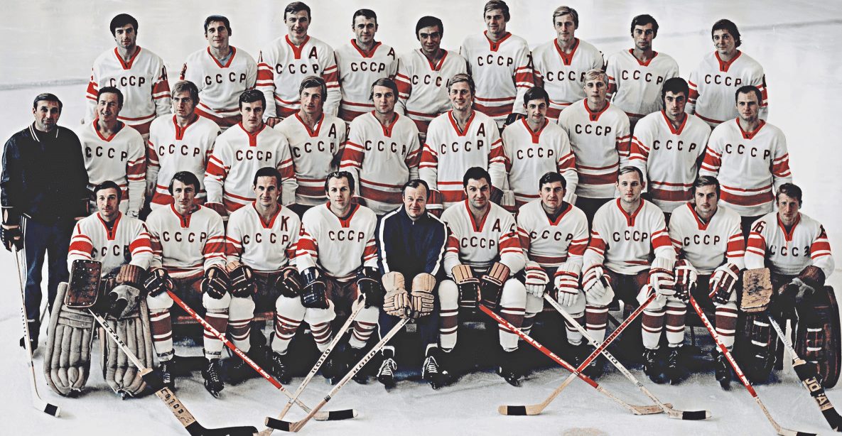 Хоккейная команда: состав, амплуа игроков и анализ позиций