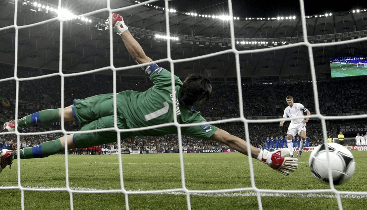 Что такое пенальти в футболе