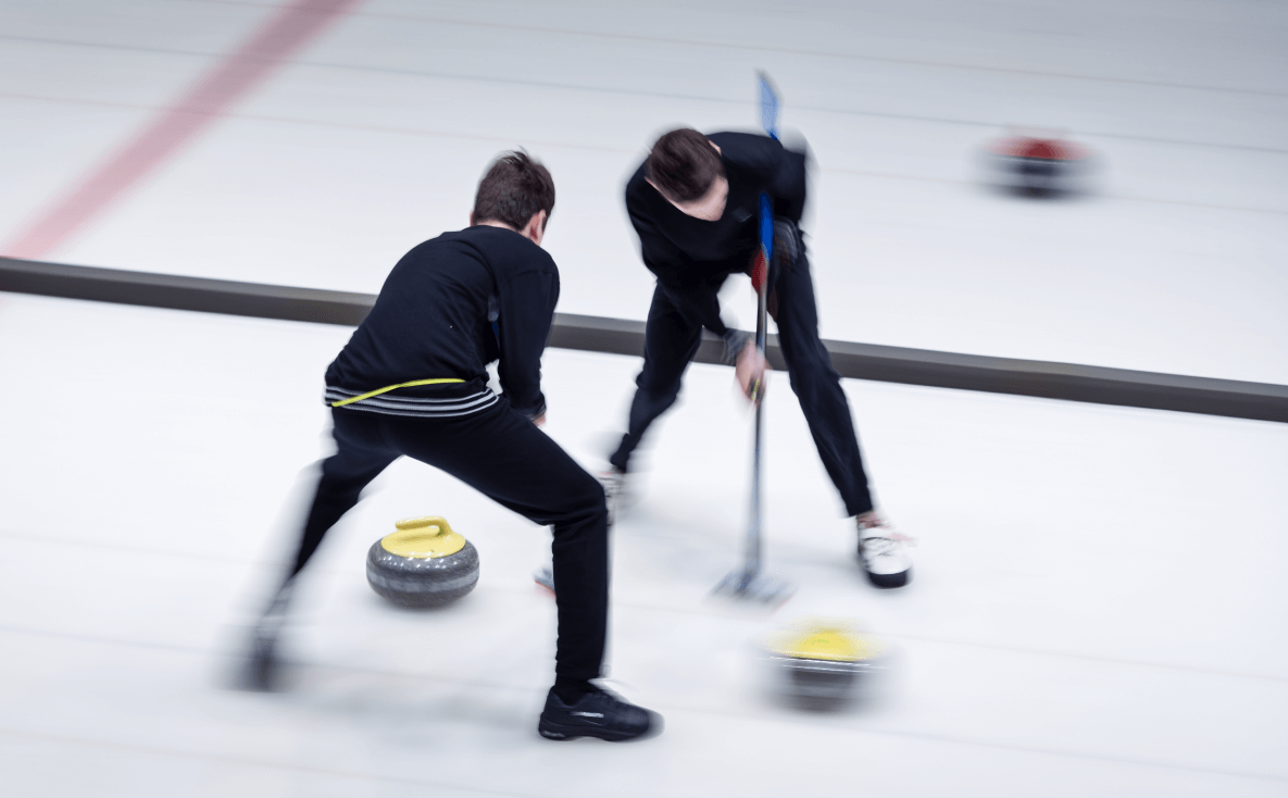 Игра в керлинг