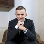 Иван Иванов