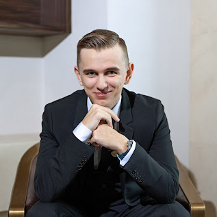 Иван Иванов