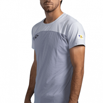 Томаш Махач