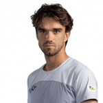 Томаш Махач